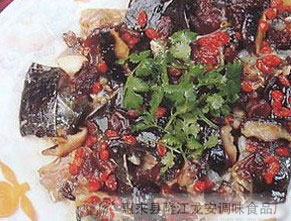 杞子圆肉蒸水鱼(图1)