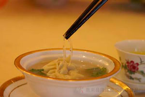 三鲜鱼翅汤(图1)