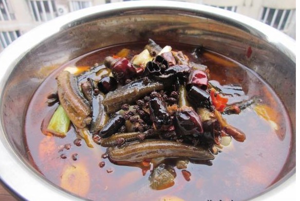 水煮鳝鱼(图1)