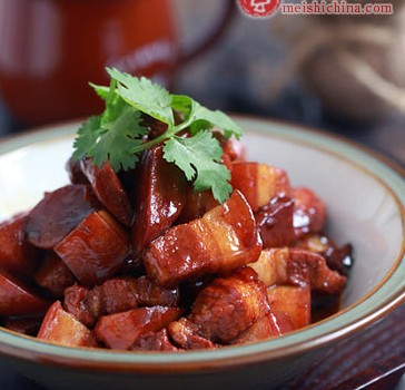 杏鲍菇红烧肉(图1)