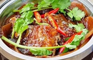 [佐料批发]美味带鱼焖萝卜，你尝试过没有?