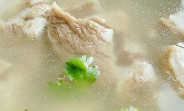 [味多宝]羊肉块汤，冬季的一道美食