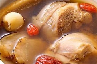 [调味料批发]当归炖羊肉，人间大补品
