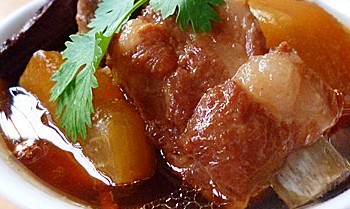 [调味料批发]萝卜焖排骨，家常中的美味佳肴